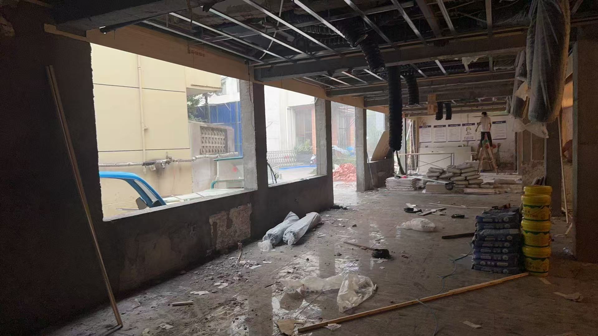上街区房屋改框架墙体改大梁 - 哪里好